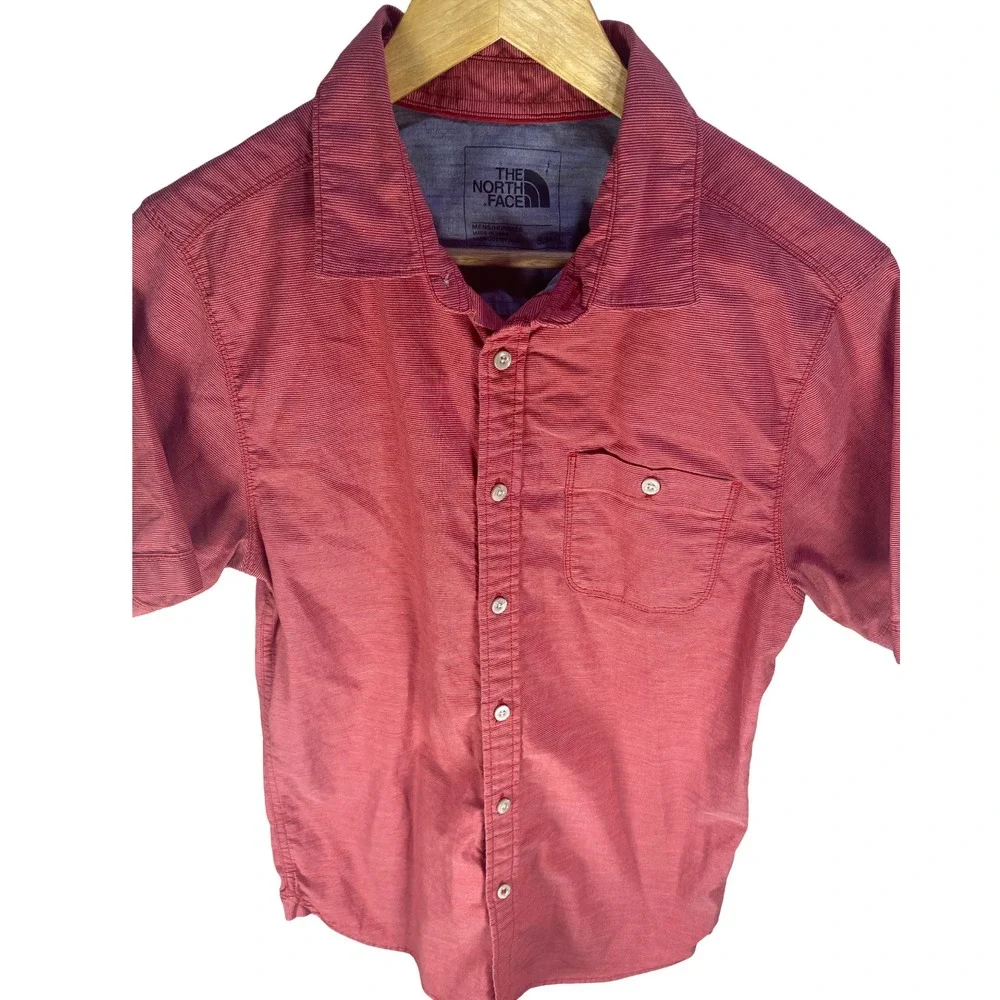 The North Face Mens Red Short Sleeve Button Down Shirt Size Small Outdoor Casual